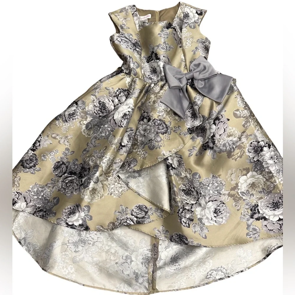 Bonnie Jean brand. Girl cascade dress. Size 10. Metallic floral dress. Used 1x. - Picture 8 of 8
